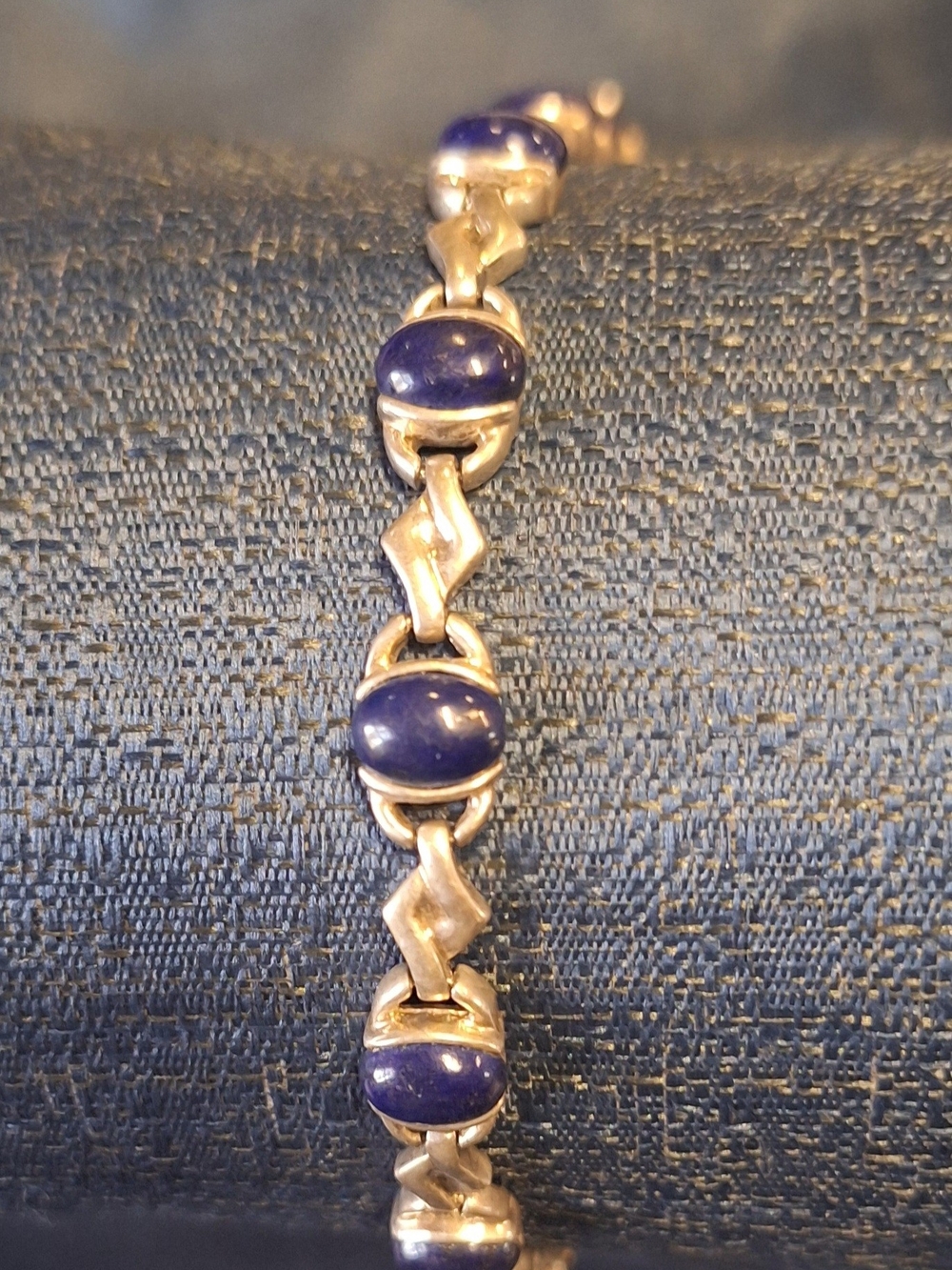 Sterling Silver Bracelet with Dark Blue Stone Accents 7 Inch
